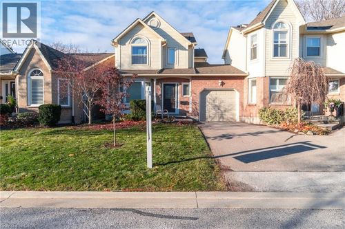 3-5255 Lakeshore Rd, Burlington, ON, L7L5X5 | Card Image