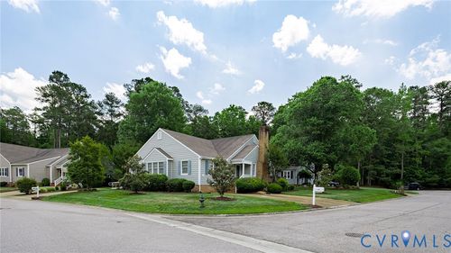 2c-9702 Bunker Ct, Petersburg, VA, 23805-9125 | Card Image