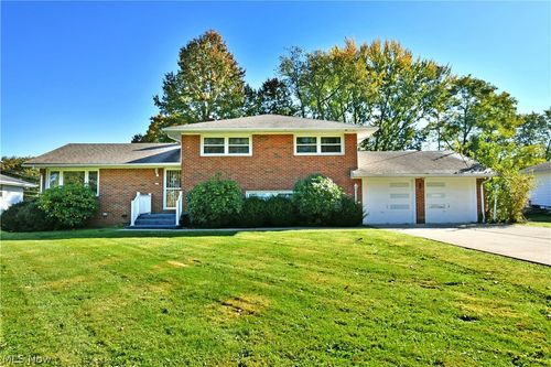 1639 Gypsy Lane, Niles, OH, 44446 | Card Image