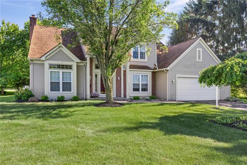 55 Shannon Gln, Fairport, NY, 14450-9177 | Card Image