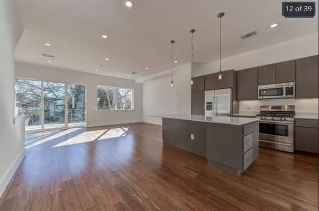UNIT-8 - 1801 E 2 Nd St, Condo with 3 bedrooms, 4 bathrooms and 2 parking in Austin TX | Image 12