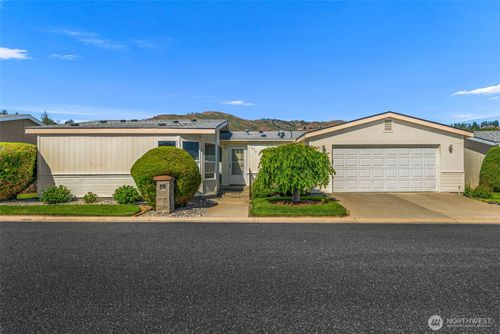 1212 Woods Street, Wenatchee, WA, 98801 | Card Image
