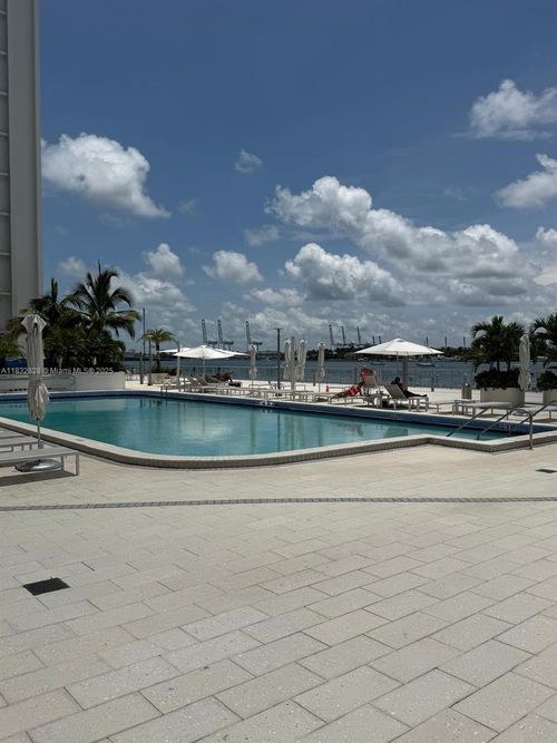 apt-306-1000 West Ave, Miami Beach, FL, 33139-4715 | Card Image