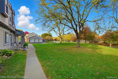 2846 Bombridge Ct, Ann Arbor, MI, 48104-6718 | Card Image