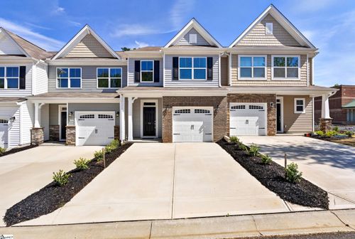 52 Fair Village Ln, Simpsonville, SC, 29680-7471 | Card Image