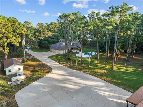 7306 Live Oak Cir, Alvin, TX, 77511-7224 | Card Image