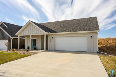 1713 Rosemary Ave, House other with 3 bedrooms, 2 bathrooms and null parking in Sioux Falls SD | Image 2