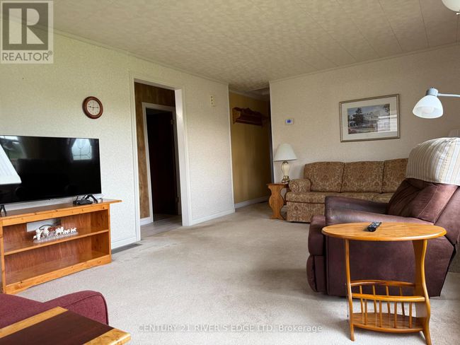 4022 County Rd, House other with 4 bedrooms, 1 bathrooms and 4 parking in Gananoque ON | Image 27