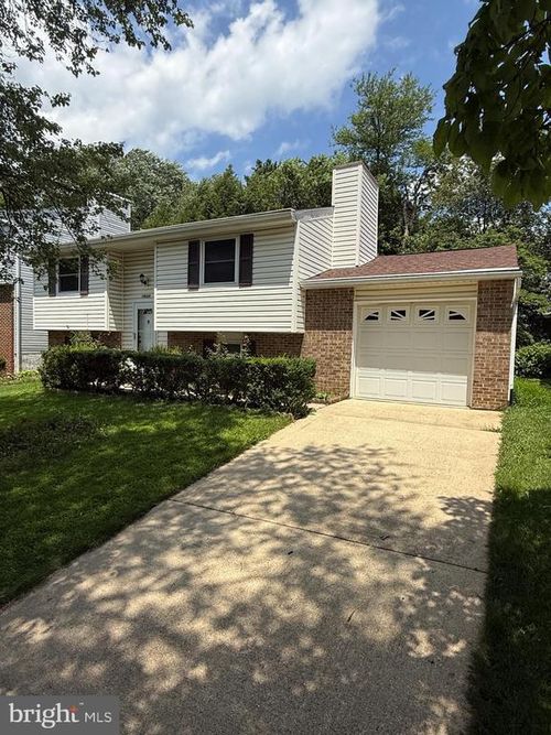 19028 Quail Valley Blvd, GAITHERSBURG, MD, 20879-1743 | Card Image