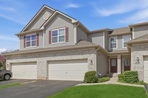 918 Oak Ridge Blvd, Elgin, IL, 60120-9220 | Card Image