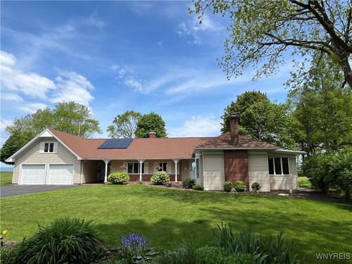 749 Lake Rd, Youngstown, NY, 14174-1122 | Card Image