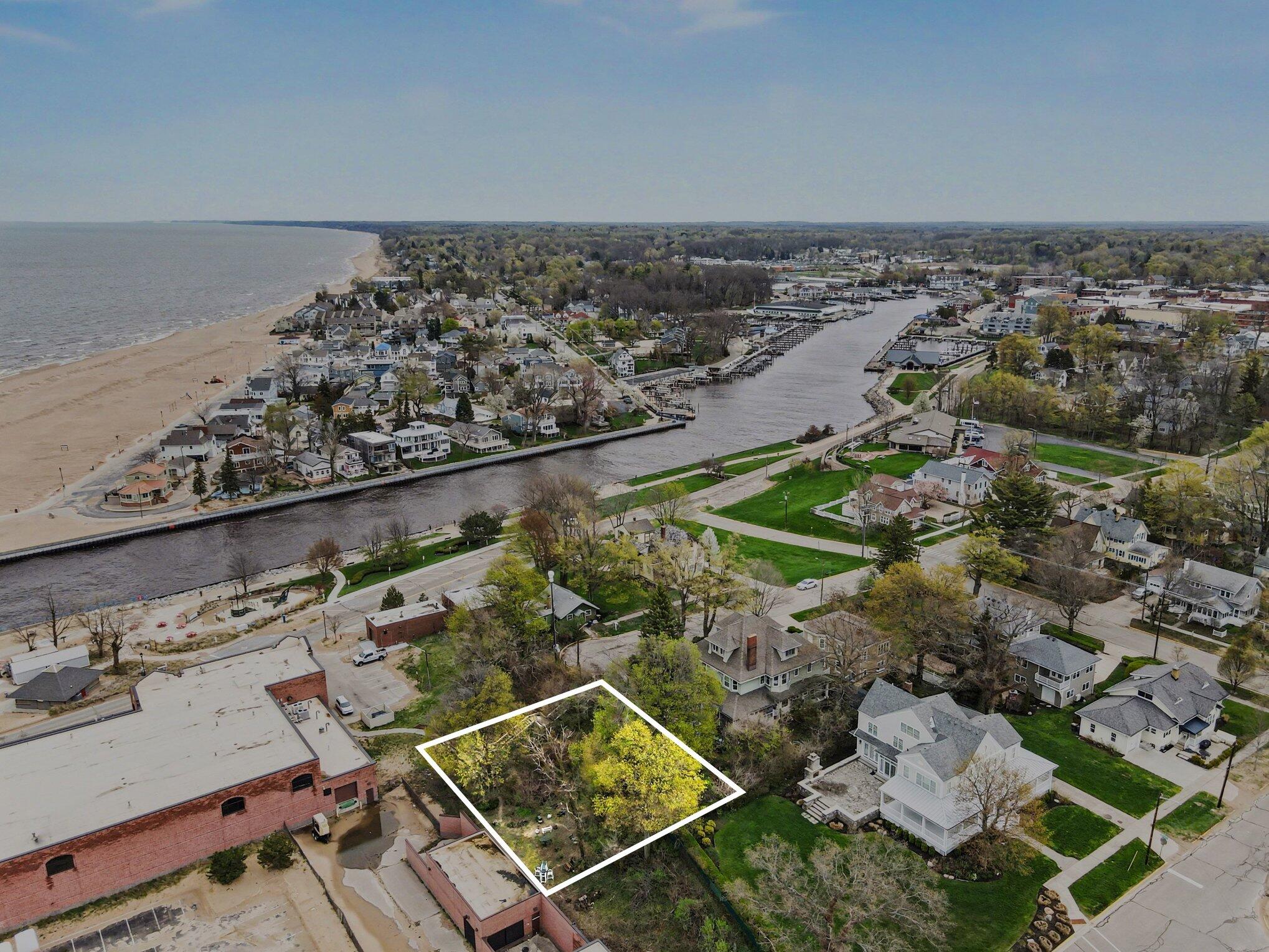 Land in South Haven