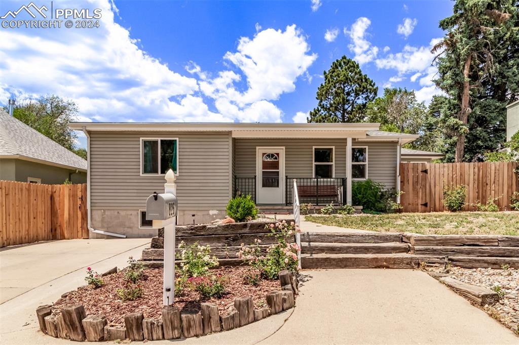 Sunset Rd, Colorado Springs, CO 80909