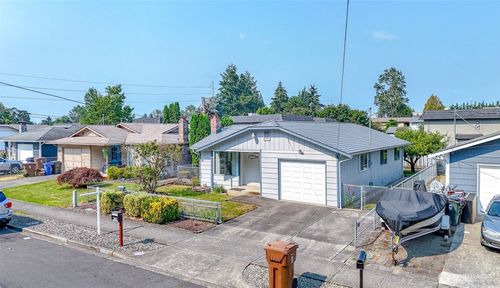 8206 S Alaska St, Tacoma, WA, 98408-1047 | Card Image