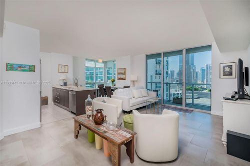 apt-2501-55 Se 6th St, Miami, FL, 33131-2566 | Card Image