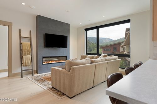 106-42 Riverfront Ln, Avon, CO, 81620 | Card Image