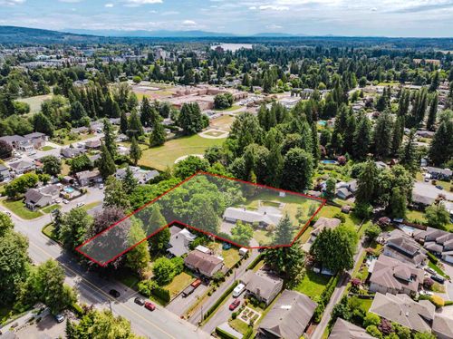 21764 124 Ave, Maple Ridge, BC, V2X4H7 | Card Image