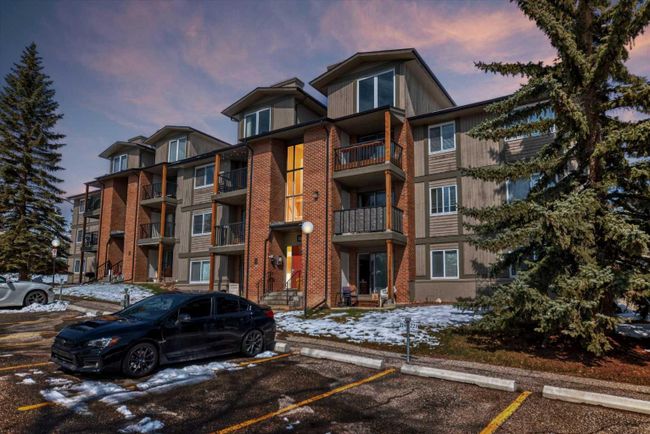 213 - 6400 Coach Hill Road Sw, Home with 2 bedrooms, 1 bathrooms and 1 parking in Calgary AB | Image 4