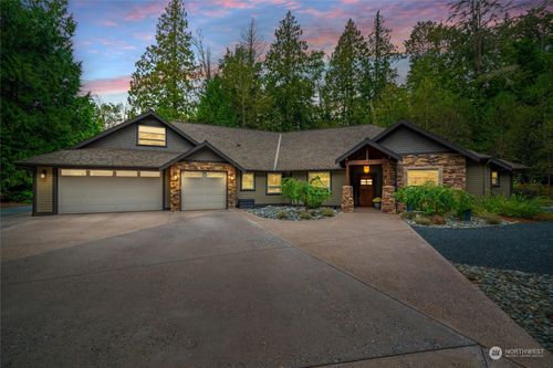 2884 Colebrooke Lane, Custer, WA, 98240 | Card Image