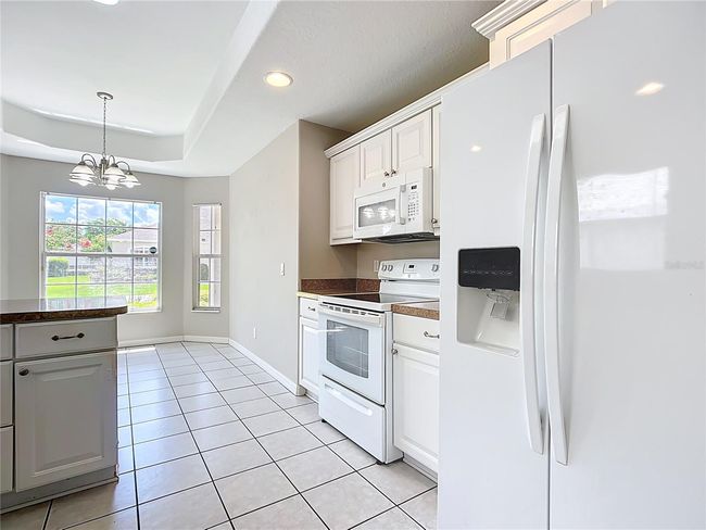 Kitchen | Image 11