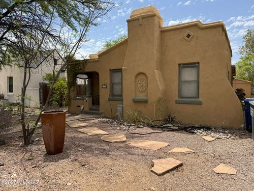 2310 E Helen St, Tucson, AZ, 85719-4708 | Card Image