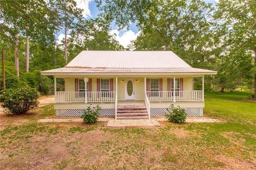 1500 Miller Ln, Bogalusa, LA, 70427-6550 | Card Image