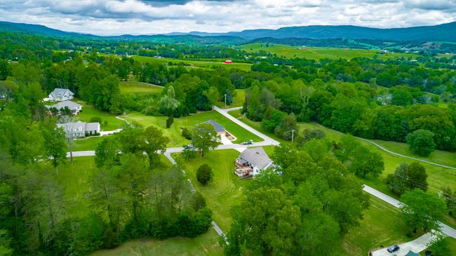 19 Lower Brow Rd, House other with 5 bedrooms, 4 bathrooms and null parking in Dunlap TN | Image 77