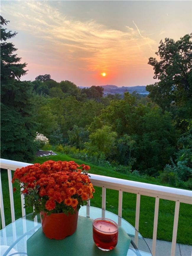 People look long and hard to find this view and this is yours to be had each and every night! | Image 5
