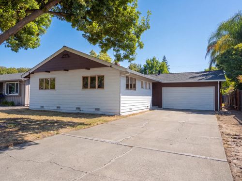 5351 Bonniemae Way, Sacramento, CA, 95820-5220 | Card Image