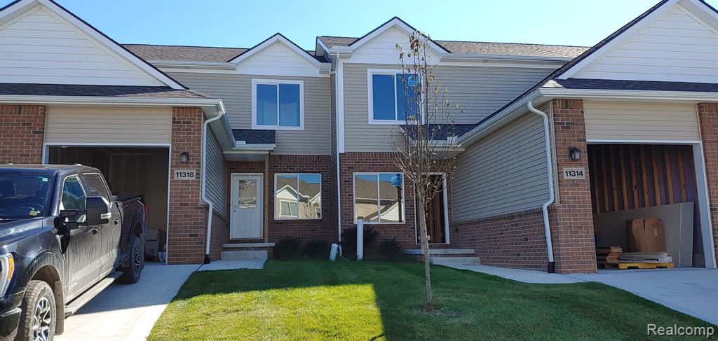 Woodruff Lake Dr, Brighton, MI 48116 #1