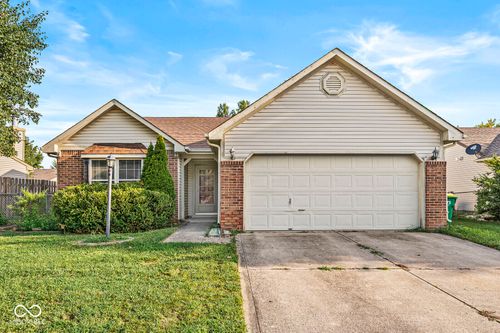 1944 Harvest Meadows Dr S, Westfield, IN, 46074-9125 | Card Image