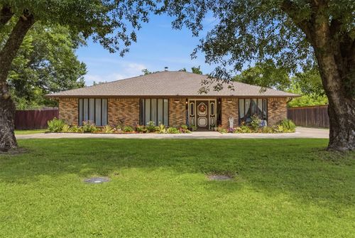 1933 Potter Ln, Mesquite, TX, 75149-5605 | Card Image