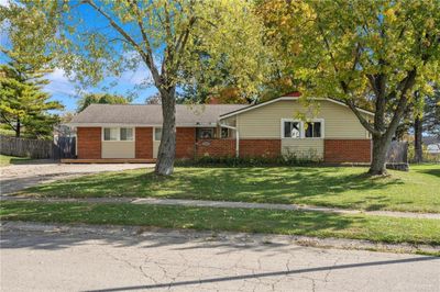 5530 Clagston Court, House other with 4 bedrooms, 2 bathrooms and null parking in Huber Heights OH | Image 1