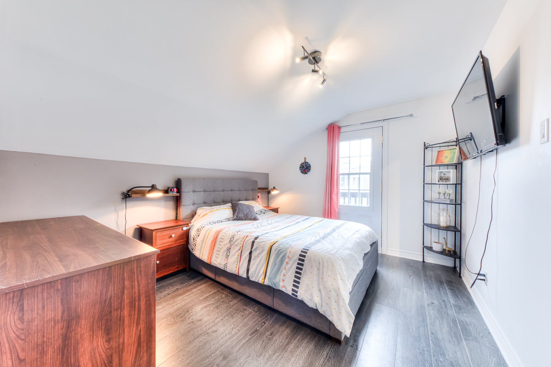 Residential in Laval (Saint-Vincent-de-Paul) 4