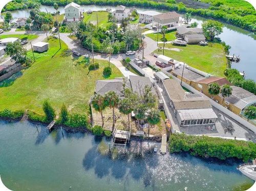 8937 Rocky Creek Dr, TAMPA, FL, 33615-4307 | Card Image