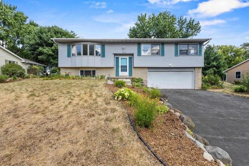 5214 Broadhead Street, McFarland, WI, 53558 | Card Image