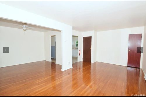 unit-b-226 Hopper St, Westbury, NY, 11590-3862 | Card Image