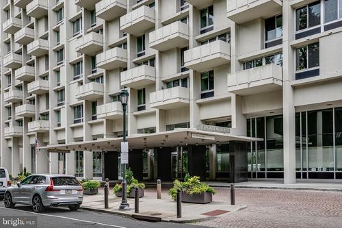 3105-604 S Washington Sq, PHILADELPHIA, PA, 19106-4131 | Card Image