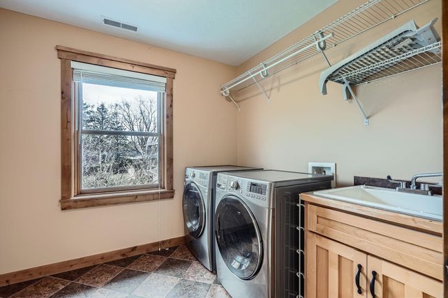 9599 Brookview Cir - Web Quality - 024 - 31 2nd Floor Laundry Room.jpg | Image 24