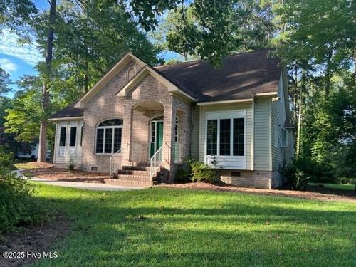 100 Hudson Dr, Chocowinity, NC, 27817-8821 | Card Image