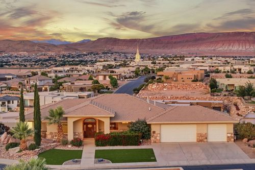 1625 S Agate Cir, St George, UT, 84790-6109 | Card Image