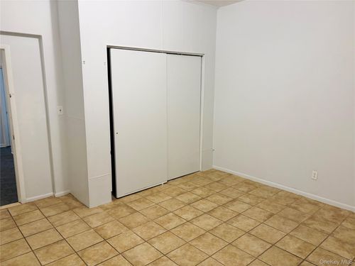 121 Linden St, Yonkers, NY, 10701-4265 | Card Image