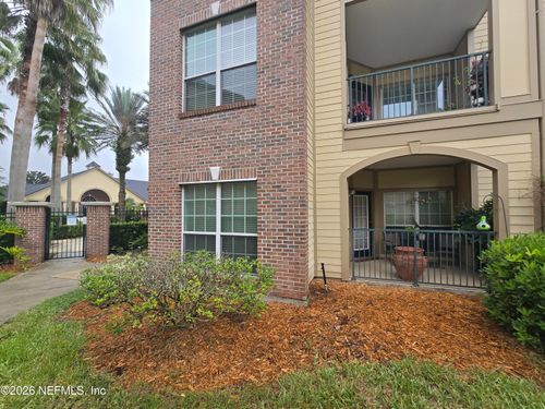 1017-7800 Point Meadows Dr, Jacksonville, FL, 32256-4606 | Card Image
