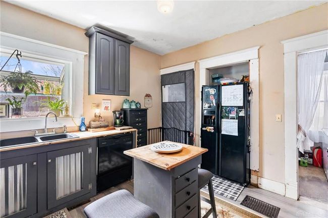 13 S Hight Street, House other with 3 bedrooms, 1 bathrooms and null parking in Clark Twp OH | Image 17