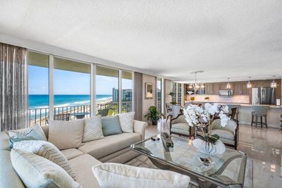 6E-II - 3400 S Ocean Blvd. Boulevard, Condo with 2 bedrooms, 2 bathrooms and null parking in Palm Beach FL | Image 2