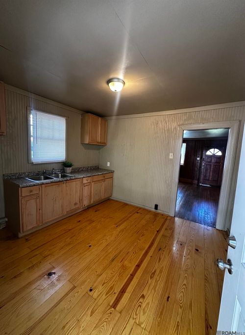 5617 Fairfields Ave, Baton Rouge, LA, 70806-1142 | Card Image