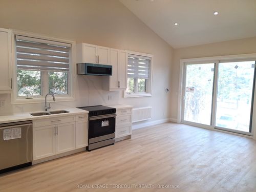 2-165 Bay St E, Thornbury, ON, N0H2P0 | Card Image