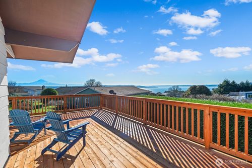 7631 Sw 258th Ct, Vashon, WA, 98070-8517 | Card Image