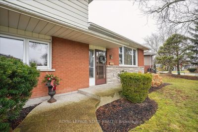 607 Iroquois Ave, House other with 4 bedrooms, 2 bathrooms and 6 parking in Ancaster ON | Image 3