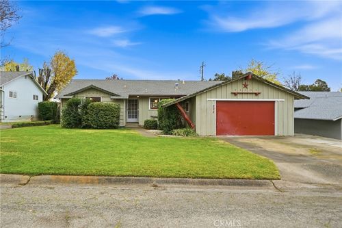 228 Encinal Dr, Red Bluff, CA, 96080-2109 | Card Image